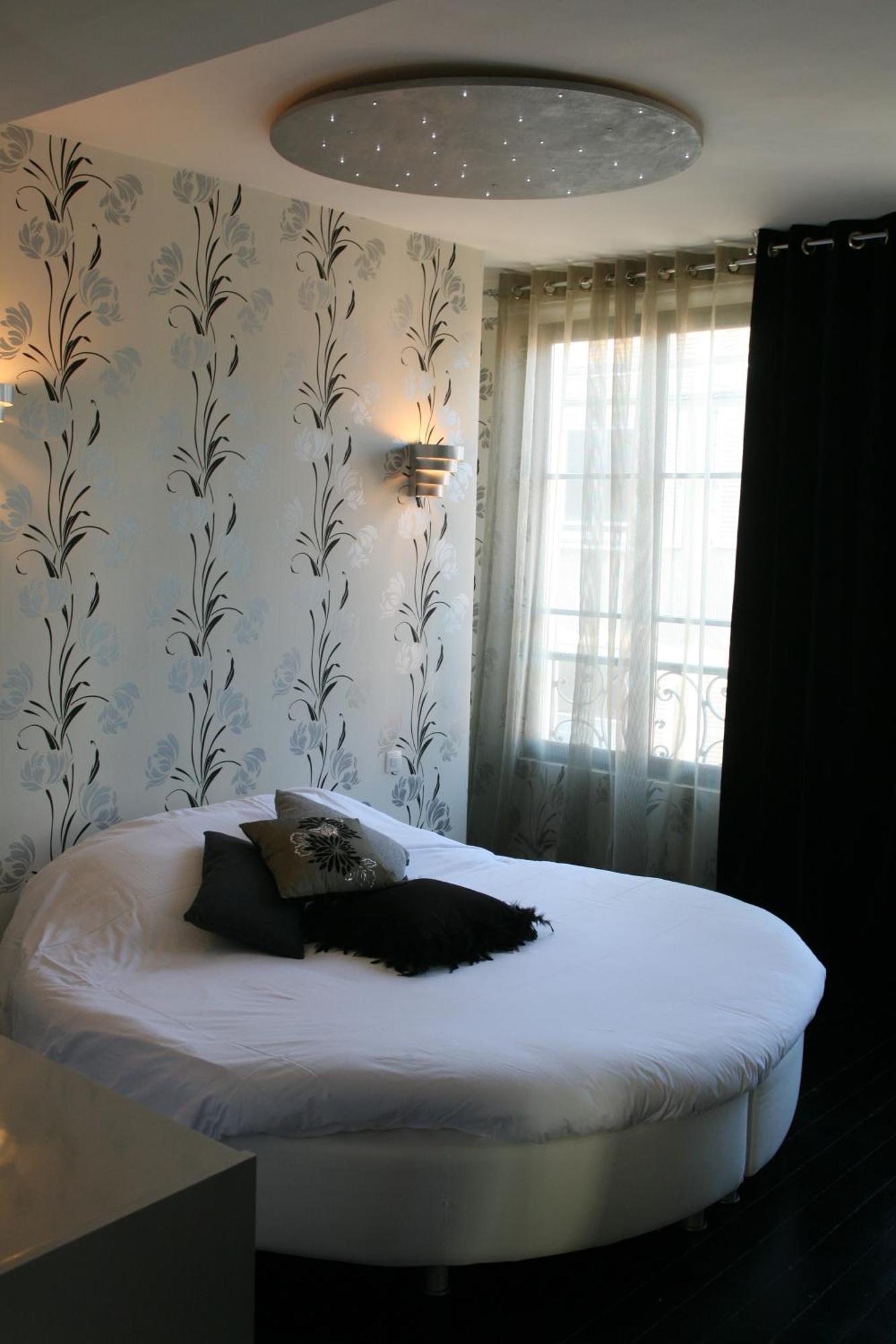 Le Parvis Bed & Breakfast Chartres Exterior photo